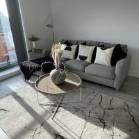 Luxury Spring Stays Lichfield City Centre 2 Bedroom Apartment With Free Secure Parking