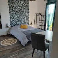 Studio à la campagne, 5 minutes de l'autoroute, hotel v destinaci Vieux-Manoir