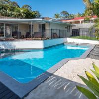 Family Oasis with Large Pool, hotel in Carseldine, Brisbane