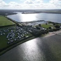 Nakskov Fjord Camping & Cottages, hotel en Nakskov