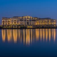 Palazzo Versace Dubai, hotel v oblasti Jadaf, Dubaj