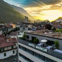Hotel Merkur - West Station، فندق في إنترلاكن
