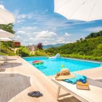 Borgo Canapegna - 2 private villas and 3 private pools in the heart of Le Marche