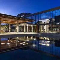 Hilton Ningbo Dongqian Lake – hotel w mieście Ningbo