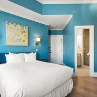 Independence Square 205, Stylish Hotel Room with AC, Great Location in Aspen, hotel a Aspen