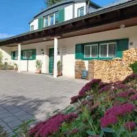 Villa Romy mit 3 Gästezimmer, hotel u gradu 'Bad Ischl'