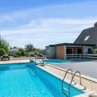 Lejlighed/rækkehus med adgang til pool.、Vipperødのホテル