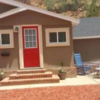 Cozy Lakeside Cottage, Hotel in Green Mountain Falls