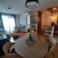 Apartment Relax with infrared Sunshower, hotel sa Varaždin