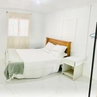 Tonga Cottage - Private Double Room Shared Facility