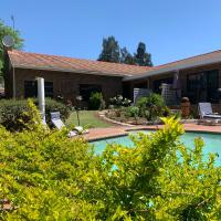 Footprints Self Catering Indoor Heated Pool and Fireplaces, hotel in zona Aeroporto Internazionale di Lanseria - HLA, Lanseria