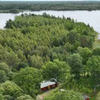 Agundaborg Lake Cottage, хотел в Agunnaryd