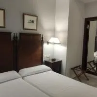Hotel Iberia Plaza América、カセレスのホテル