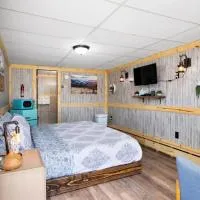 8 Private room in heart of Leadville dog friendly، فندق في ليدفيل