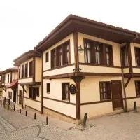 Arasta Konak Boutique Hotel، فندق في إسكي شهير