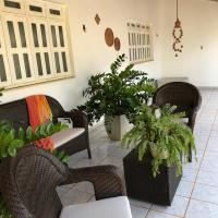 Casa com 4 quartos e área externa com jardim，聖雷蒙多諾納圖Serra da Capivara Airport - NSR附近的飯店