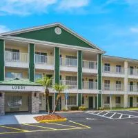 HomeTowne Studios by Red Roof Orlando - UCF Area、オーランドのホテル
