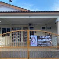 Cik Misi Homestay Jeniang, ξενοδοχείο σε Sik