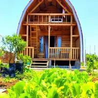 Raturinjani homestay, hotel di Selong