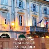 HH Hermoso Housing VALENZA, hotel en Valenza
