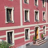 Pension Stoi budget guesthouse, hotell i Innsbruck