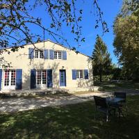 Maison de campagne cosy dans la verdure, hotel berdekatan Angoulême - Cognac Airport - ANG, Champniers