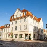 Hotel Kronprinz, hotel a Greifswald