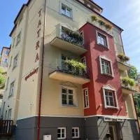 Apartmány Tatra: Jáchymov şehrinde bir otel
