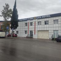 Hotel LUX: Tiflis, Tiflis Uluslararası Havaalanı - TBS yakınında bir otel