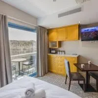 Iz-Zebbuga The Penthouse Royal 8, hotel em Żebbuġ