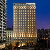 Courtyard by Marriott Tianjin Hongqiao – hotel w mieście Tiencin