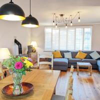 Sunny Days: Beautiful Spacious 4 bed house