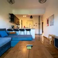 The Acropolis Hideaway 2-BDR APT next to Metro