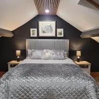 Snowdon view, steam railway & Portmeirion nearby, hotel en Minffordd
