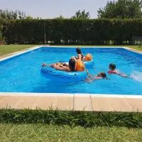 Cantillana में, होटल CHALET VILLA MARÍA ANTONIA