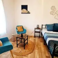 Le petit Cocon Bleu, hotel u gradu 'Flers'