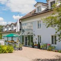 Altmühlberg Hotel & Restaurant, хотел в Бейлнгрис