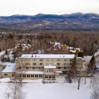 Sugarloaf Inn โรงแรมในCarrabassett