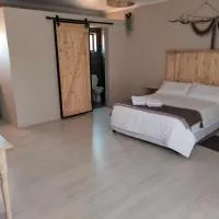 Rustic Stone Lodge, hotel em Thabazimbi
