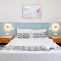 Palm View Holiday Apartments, hotell i Bowen