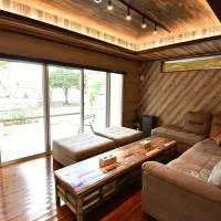 Seven Residence music - 50 m to the beach, hotel sa Nago