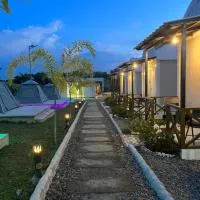 Camp Palo Bandera, hotel en Calatagan