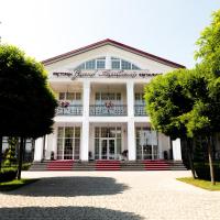 Hotel Grand Aristocrate, hotel en Dubovtsy