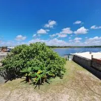 Casa de Temporada Lagoa dos Tambaquis – hotel w mieście Estância