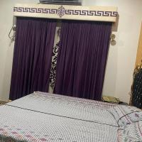 Warraich villa gt raod gujrat entire, hotel poblíž Sialkot International Airport - SKT, Gujrāt