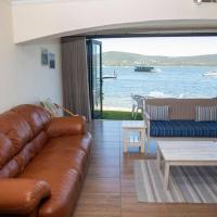 New Listing- 33 Laguna Grove on the water, hotel v destinácii Knysna (Waterfront)