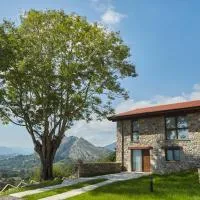 Apartamentos Rurales Casa la Piedra, khách sạn ở Collía