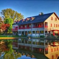 Le Lac Des Moines、Condatのホテル