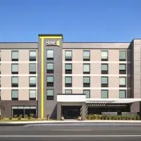 Home2 Suites By Hilton Milwaukee West、West Allisのホテル