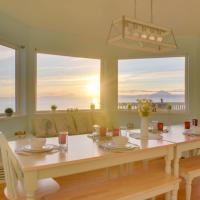 Oceanfront Kenai Villa with Fireplace and Deck, hotel near Kenai Municipal Airport - ENA, Kenai